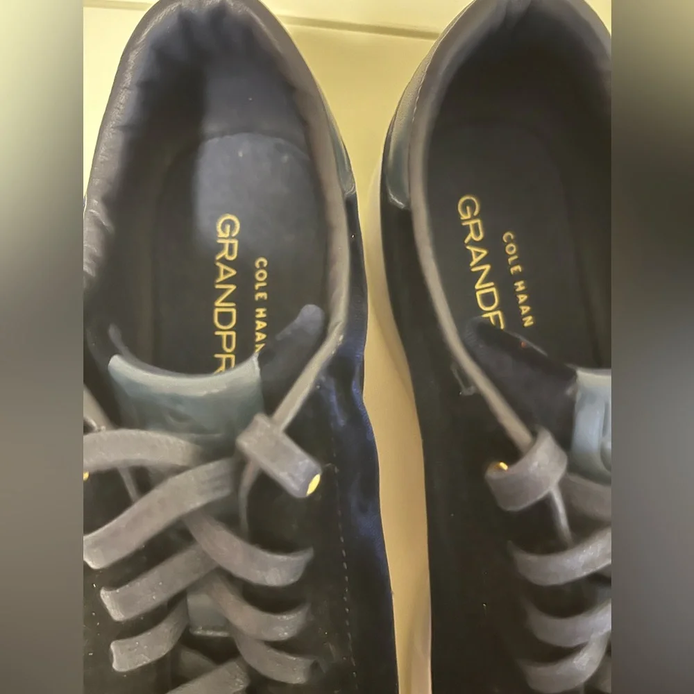NWOT Cole Haan navy velvet sneakers, size 11 - Picture 5 of 8